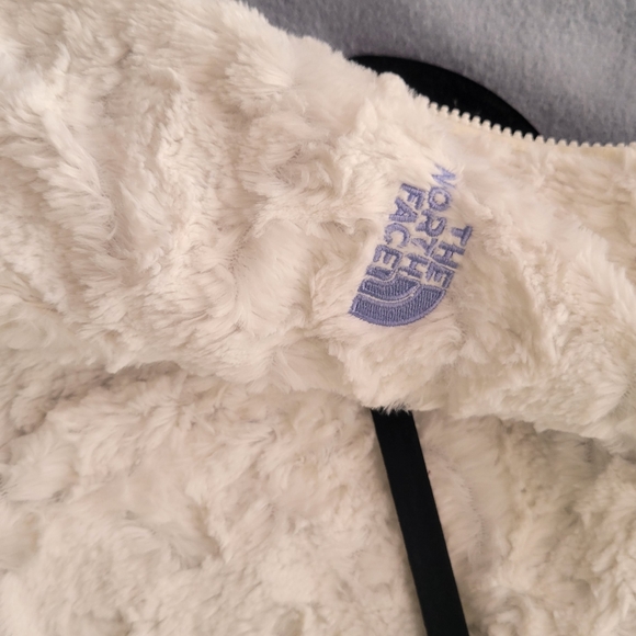 Women's Reversible North Face Vest - Picture 2 of 3